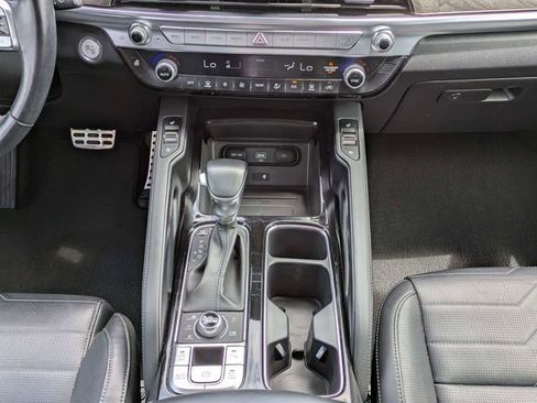 Used 2022 Kia Telluride SX w/ SX Prestige Package AWD/4WD image 21
