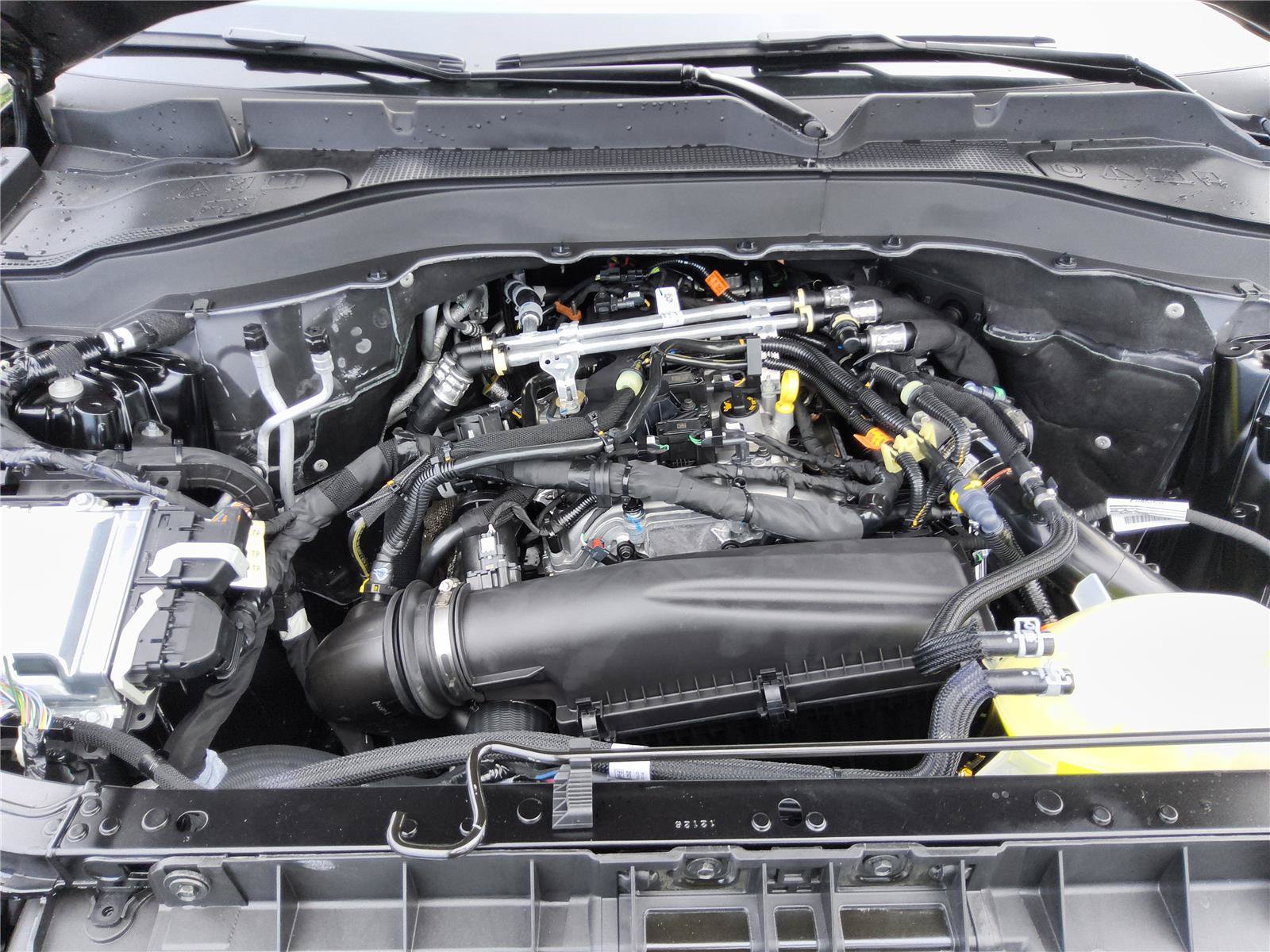 New 2027 Ford Explorer Active RWD image 32