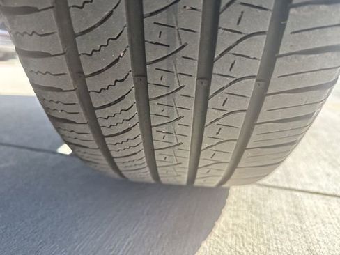 Used 2025 Volvo XC60 B5 Plus image 6