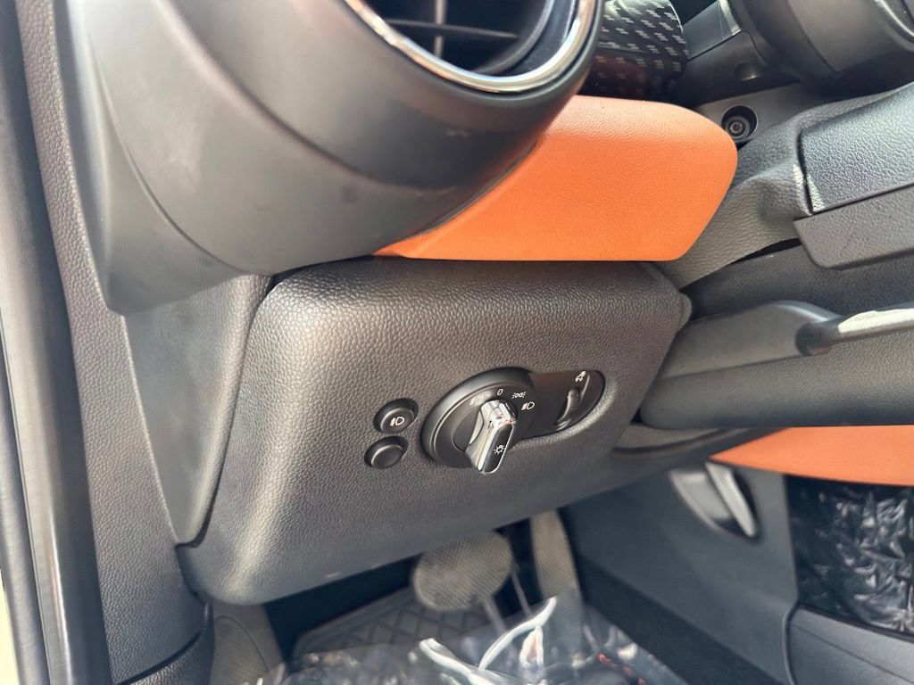 Used 2020 MINI Cooper S FWD image 15
