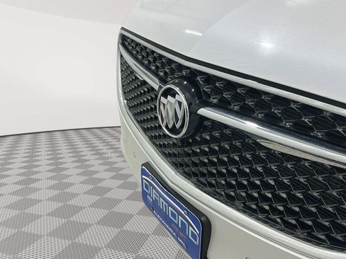 Used 2020 Buick Enclave Avenir w/ Avenir Technology Package AWD/4WD image 25