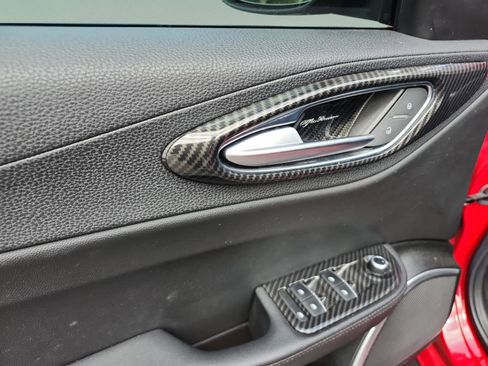 Used 2020 Alfa Romeo Giulia w/ Quick Order Package 22K Sport image 16