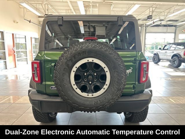 Used 2023 Ford Bronco Badlands w/ Sasquatch Package AWD/4WD image 9