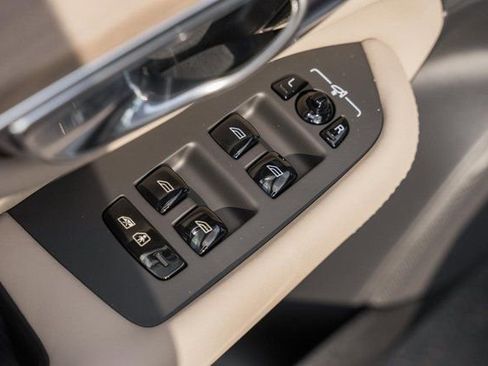 New 2026 Volvo XC90 B6 Plus w/ Protection Package Premier image 39