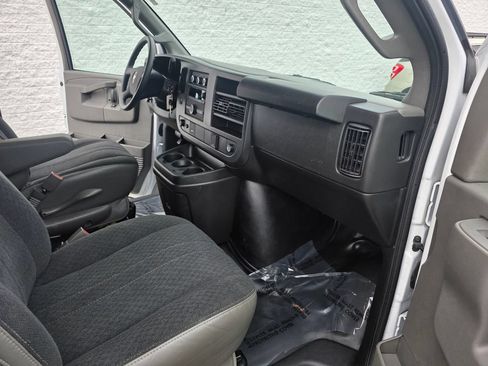 Used 2025 Chevrolet Express 2500 w/ Driver Convenience Package RWD image 14