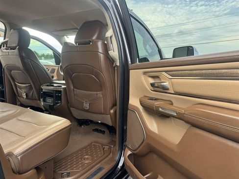 Used 2019 RAM 1500 Limited AWD/4WD image 16