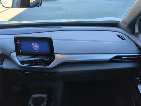 Used 2022 Volkswagen ID.4 Pro image 9