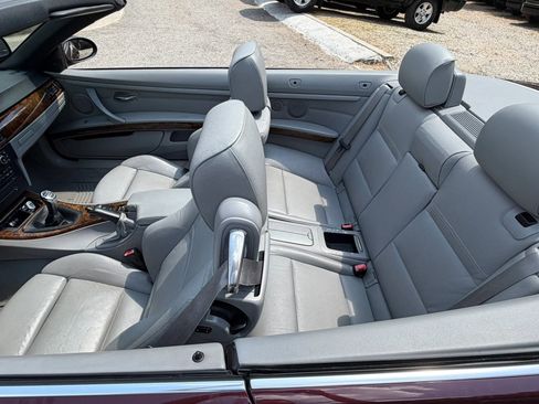 Used 2008 BMW 335i Convertible image 23