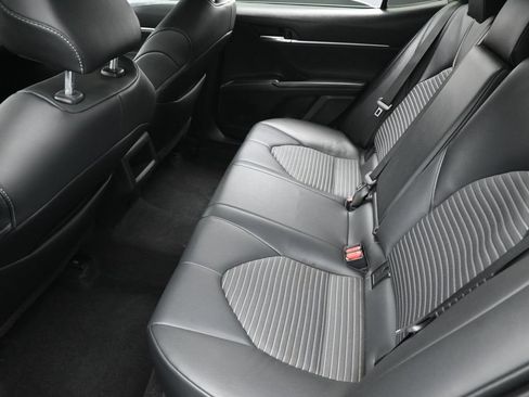 Used 2023 Toyota Camry SE w/ Convenience Package FWD image 28