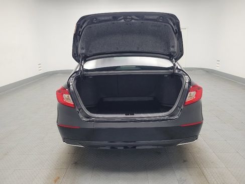 Used 2018 Honda Accord EX image 29