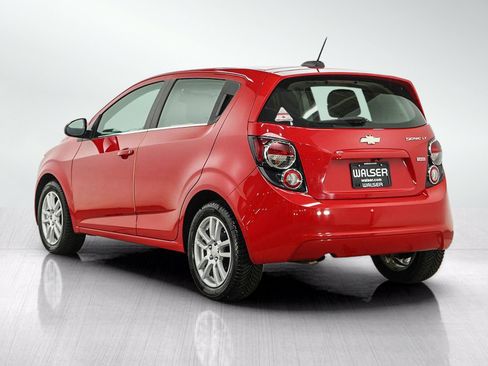Used 2016 Chevrolet Sonic LT w/ Fun and Sun Package FWD image 3