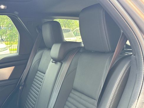 New 2025 Land Rover Discovery Sport Dynamic SE image 14