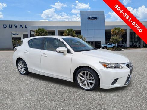 Used 2016 Lexus CT 200h image 2