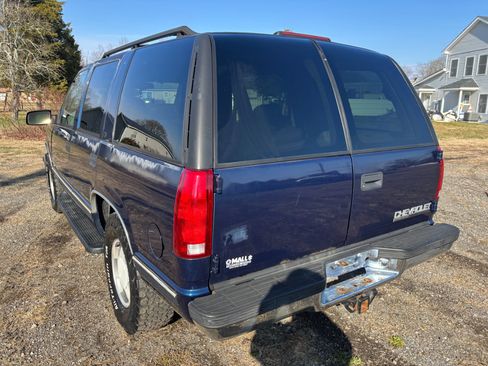 Used 1999 Chevrolet Tahoe Z71 w/ Comfort & Security Pkg image 7