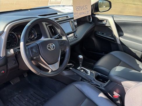Used 2018 Toyota RAV4 Limited image 20