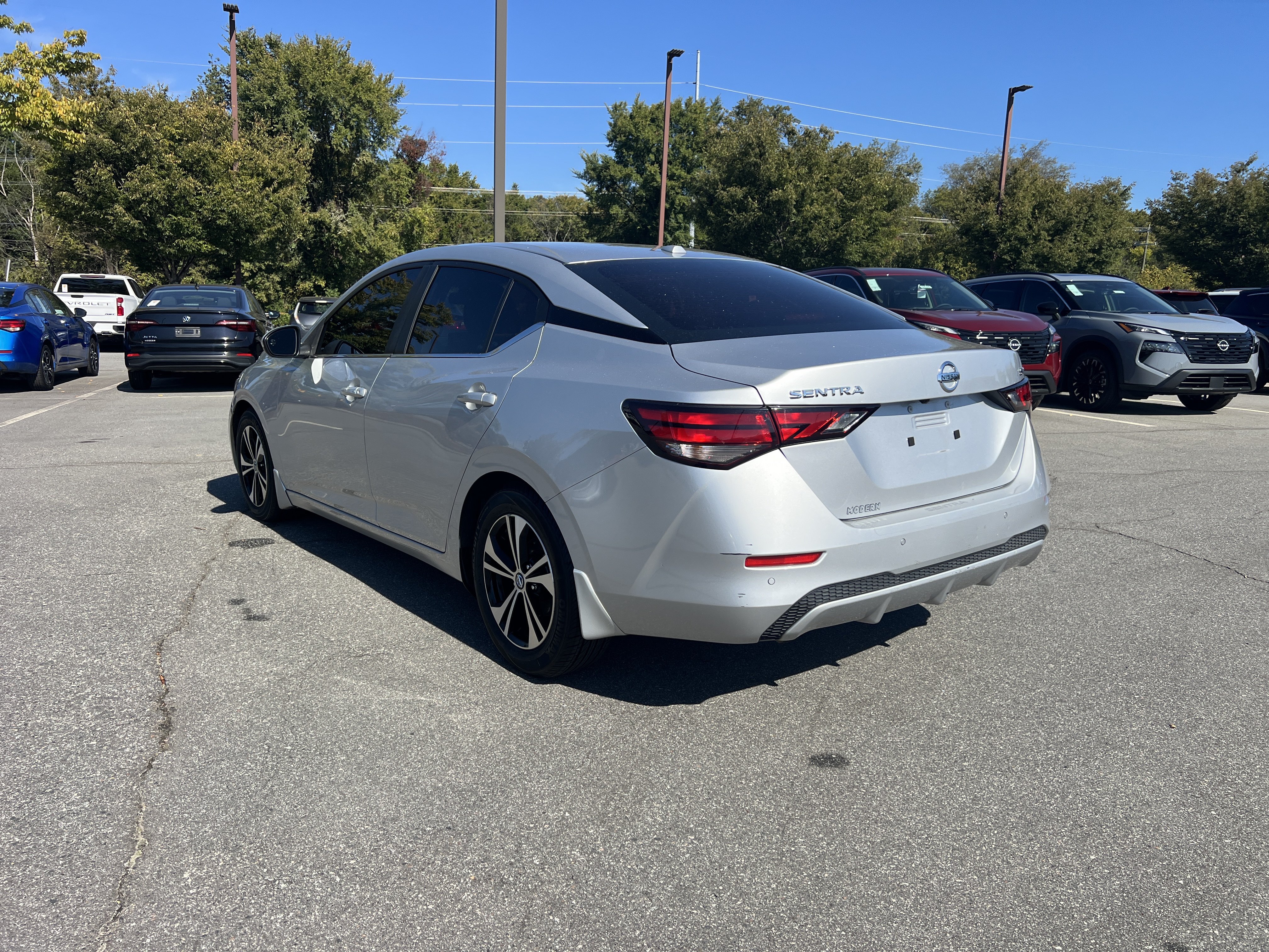 Used 2022 Nissan Sentra SV FWD image 7