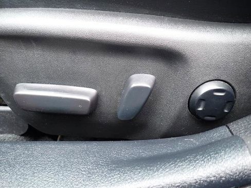 Certified 2018 Toyota Avalon XLE image 22