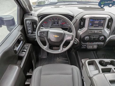 Used 2024 Chevrolet Silverado 2500 Custom AWD/4WD image 15