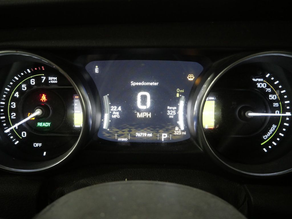 Used 2021 Jeep Wrangler Unlimited Sahara AWD/4WD image 15