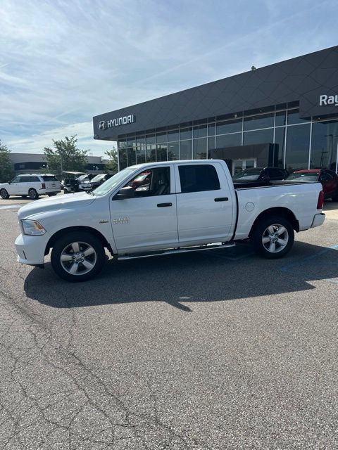 Used 2015 RAM 1500 Express AWD/4WD image 2