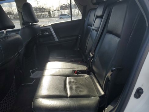 Used 2015 Toyota 4Runner Limited image 31