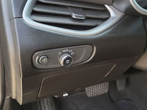 Certified 2022 Chevrolet Malibu LT image 17