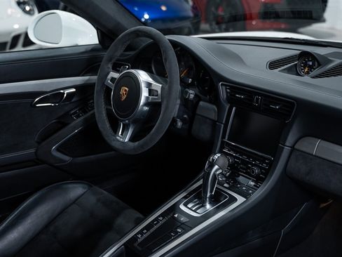 Used 2015 Porsche 911 GT3 RWD image 50