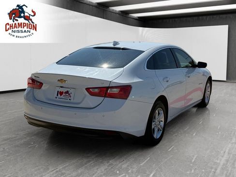 Used 2023 Chevrolet Malibu LT w/ Driver Confidence Package FWD image 5