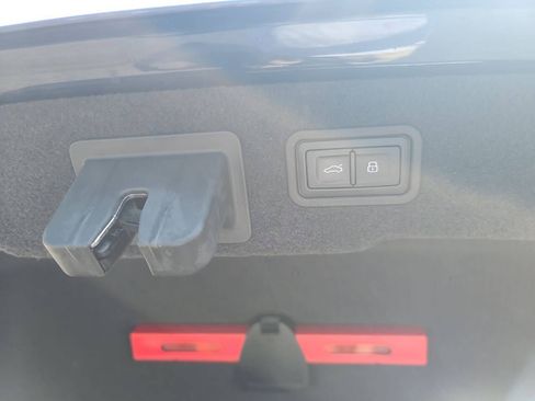 Used 2019 Audi A8 L 3.0T w/ Executive Package image 32