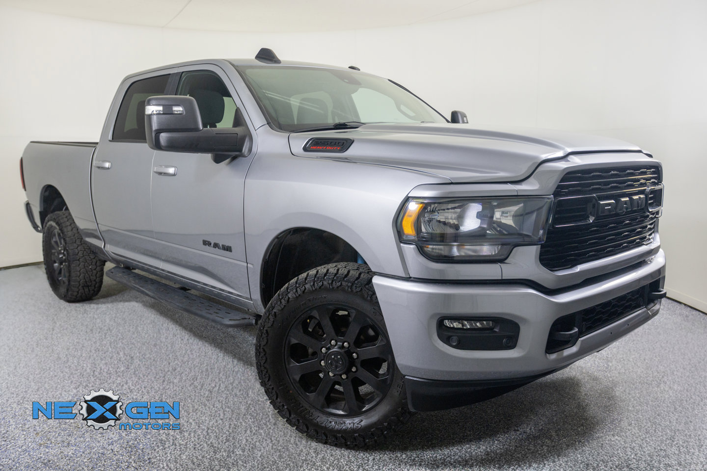 Used 2024 RAM 2500 Big Horn w/ Night Edition AWD/4WD image 1