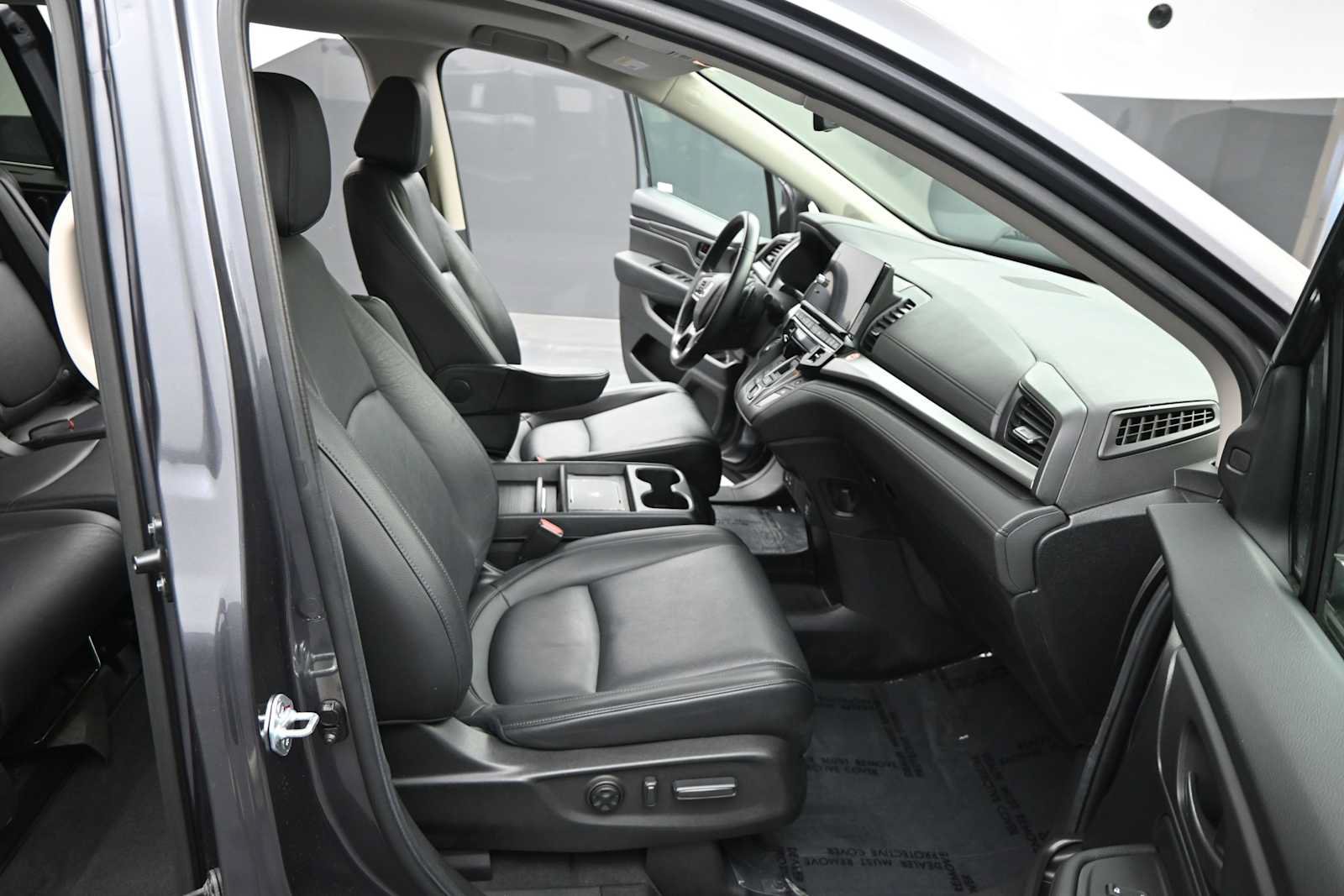 Used 2025 Honda Odyssey EX-L image 19