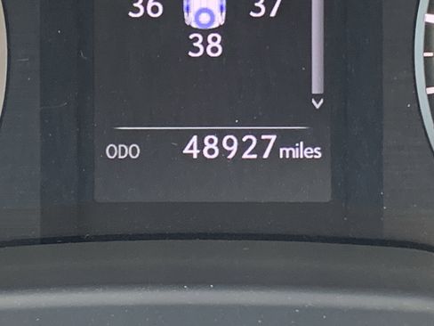 Used 2021 Lexus GX 460 Premium w/ Premium Package image 22