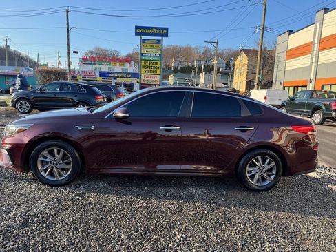 Used 2020 Kia Optima LX image 8