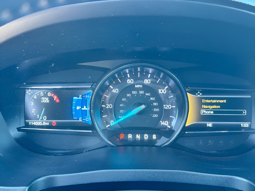 Used 2018 Ford Explorer XLT w/ Equipment Group 202A FWD image 16