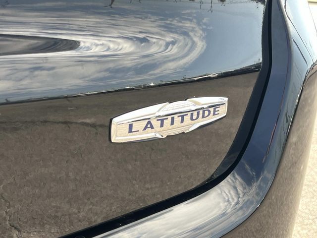 Used 2024 Jeep Compass Latitude AWD/4WD image 13