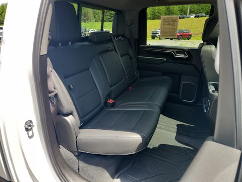 Used 2024 Chevrolet Silverado 2500 LTZ w/ LTZ Convenience Package AWD/4WD image 39