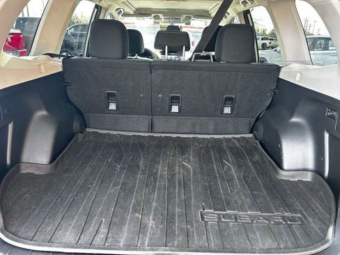 Used 2017 Subaru Forester 2.5i Premium image 6