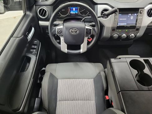 Used 2017 Toyota Tundra SR5 image 15
