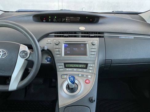 Used 2012 Toyota Prius Two image 9