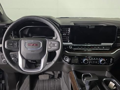 Used 2025 GMC Sierra 1500 Elevation w/ Elevation Premium Package AWD/4WD image 11