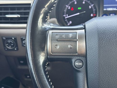 Used 2016 Lexus GX 460 image 19