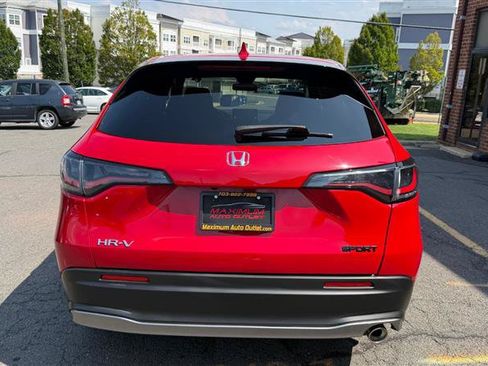 Used 2024 Honda HR-V Sport image 10