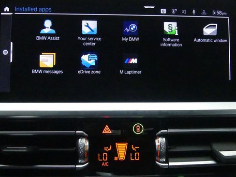 Used 2021 BMW 330e xDrive w/ Convenience Package image 15