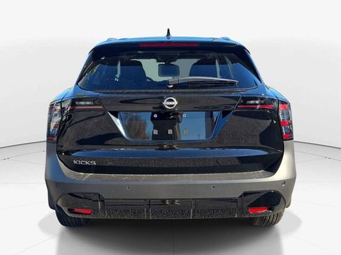 New 2026 Nissan Kicks SV FWD image 7