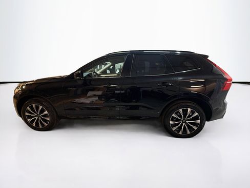 Used 2025 Volvo XC60 B5 Plus image 4