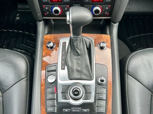 Used 2014 Audi Q7 3.0T S line Prestige w/ Cold Weather Package image 27