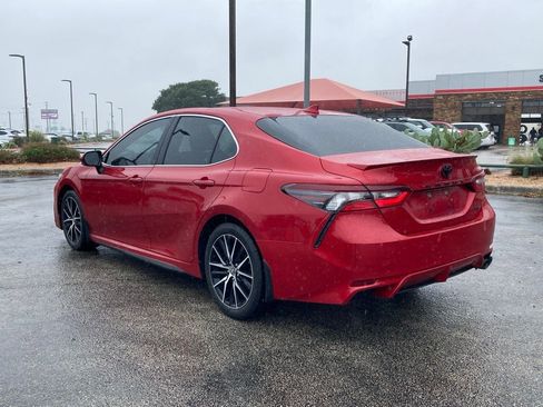 Used 2023 Toyota Camry SE image 7