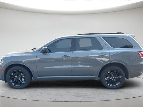 Used 2025 Dodge Durango GT w/ Blacktop Package AWD/4WD image 9