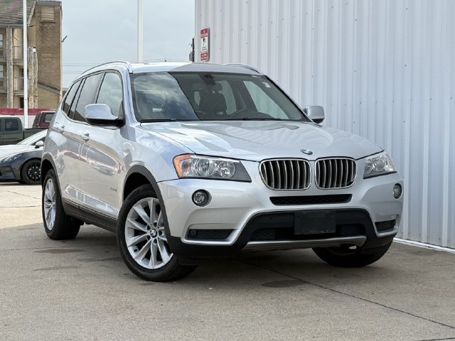Used 2013 BMW X3 xDrive28i AWD/4WD image 2
