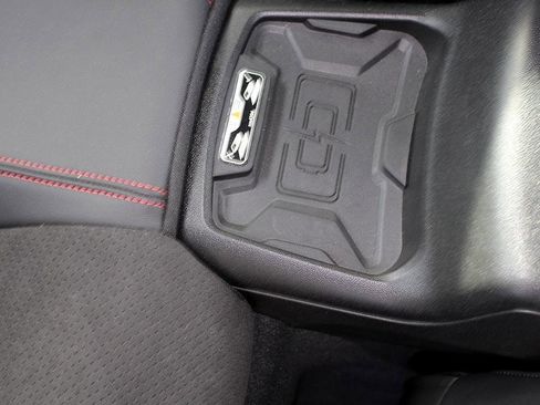 Used 2022 Chevrolet Camaro ZL1 image 31